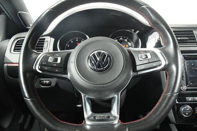 2017 Volkswagen Jetta GLI photo