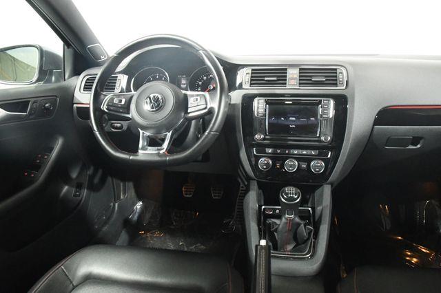 2017 Volkswagen Jetta GLI photo