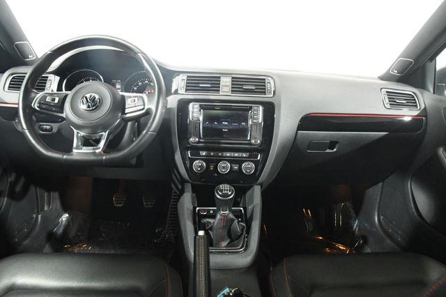 2017 Volkswagen Jetta GLI photo