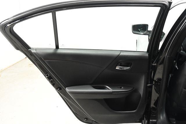 2017 Honda Accord Sport SE photo