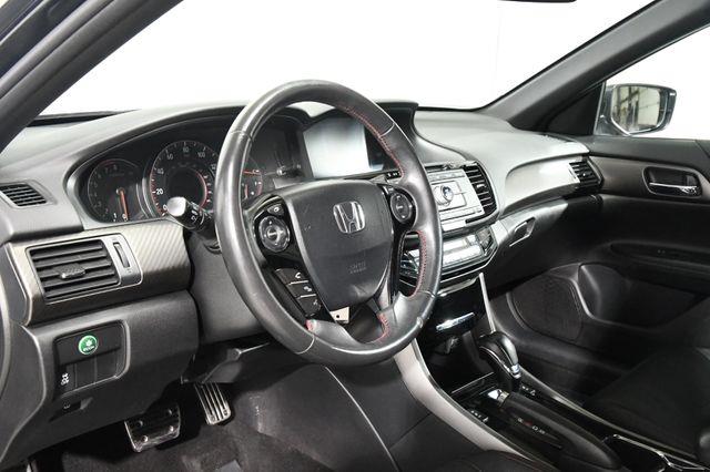 2017 Honda Accord Sport SE photo