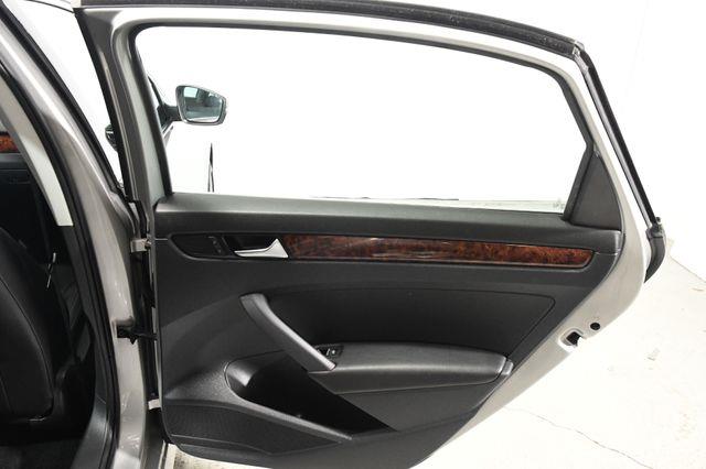 2013 Volkswagen Passat TDI SEL Premium photo