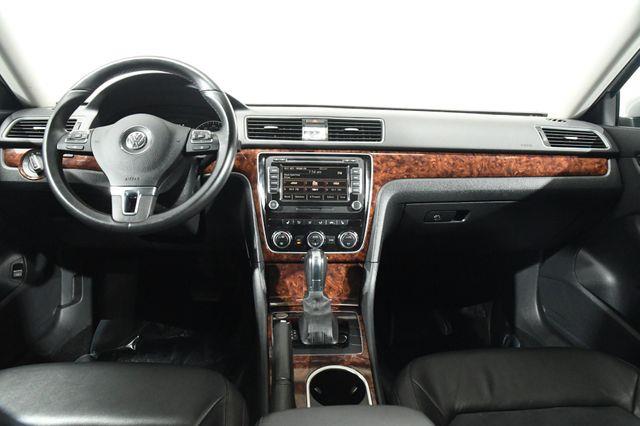 2013 Volkswagen Passat TDI SEL Premium photo