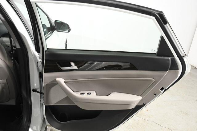 2016 Hyundai Sonata Limited Nav/ Blind Spot/ Safet photo