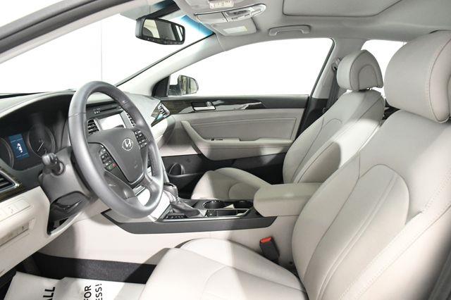 2016 Hyundai Sonata Limited Nav/ Blind Spot/ Safet photo