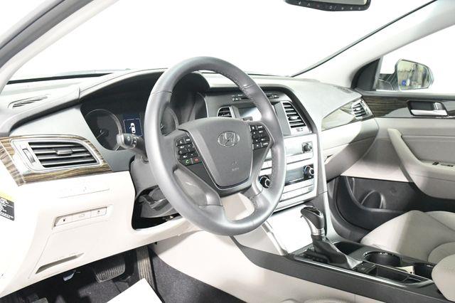 2016 Hyundai Sonata Limited Nav/ Blind Spot/ Safet photo