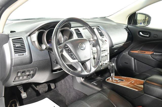 2013 Nissan SLX photo