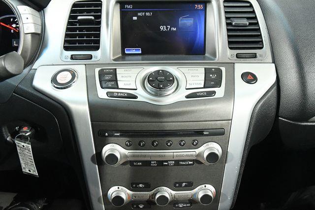 2013 Nissan SLX photo