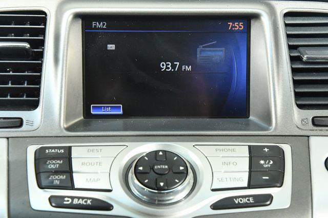 2013 Nissan SLX photo