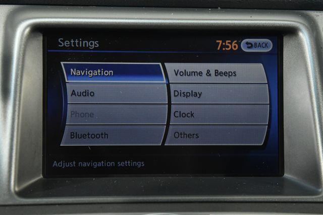 2013 Nissan SLX photo