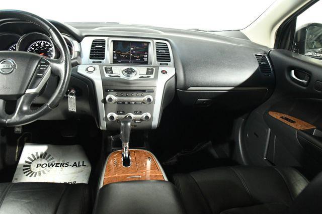 2013 Nissan SLX photo