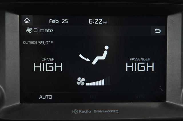 2017 Kia Sorento EX w/ Leather / Nav/ Heated Se photo