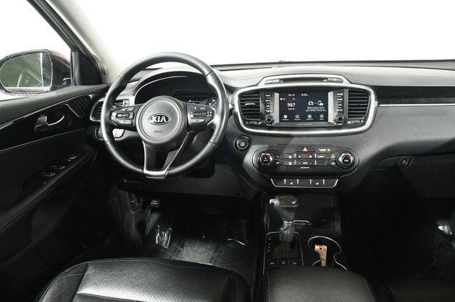2017 Kia Sorento EX w/ Leather / Nav/ Heated Se photo