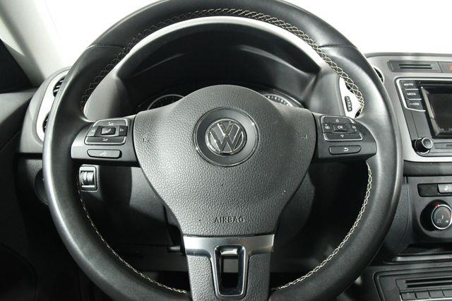 2016 Volkswagen Tiguan S photo