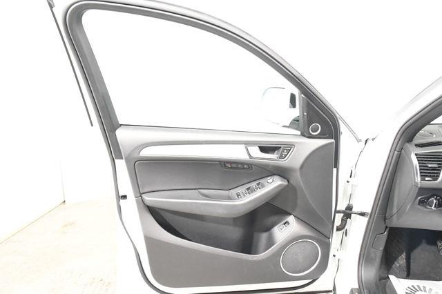 2017 Audi Q5 Premium Plus photo