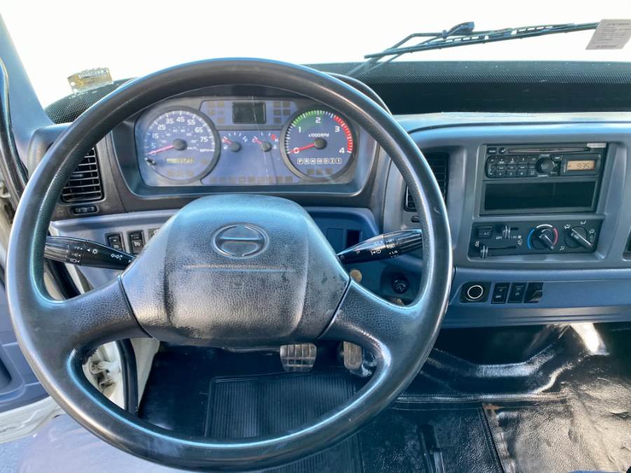 2008 Hino 268 Box Truck photo