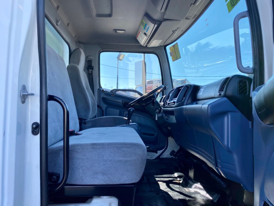 2008 Hino 268 Box Truck photo