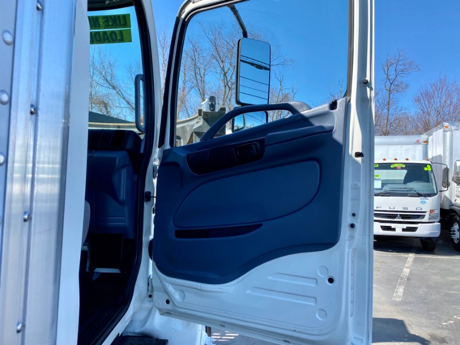 2008 Hino 268 Box Truck photo