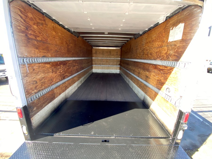 2008 Hino 268 Box Truck photo