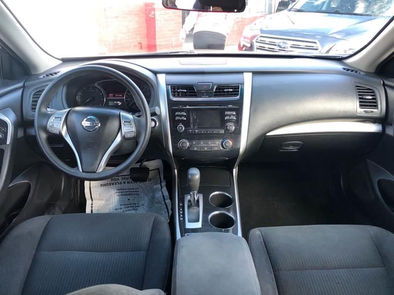 2014 Nissan Altima 2.5 photo