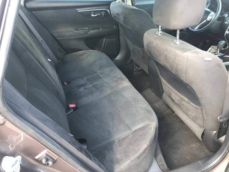 2014 Nissan Altima 2.5 photo
