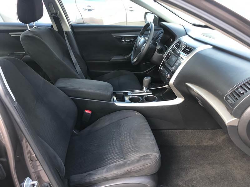 2014 Nissan Altima 2.5 photo