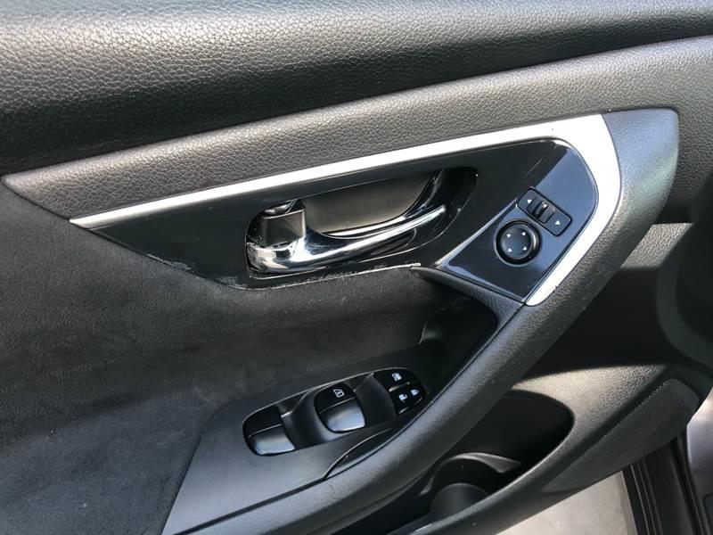 2014 Nissan Altima 2.5 photo