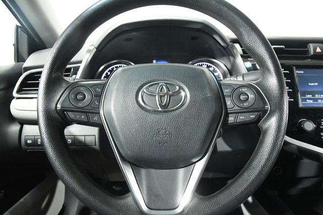 2018 Toyota Camry LE photo
