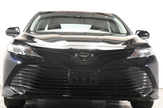 2018 Toyota Camry LE photo