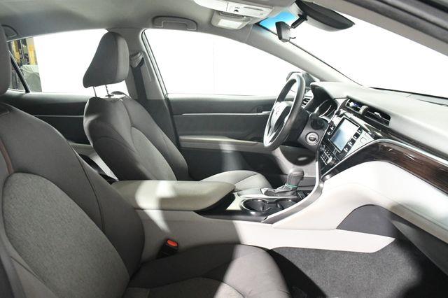 2018 Toyota Camry LE photo