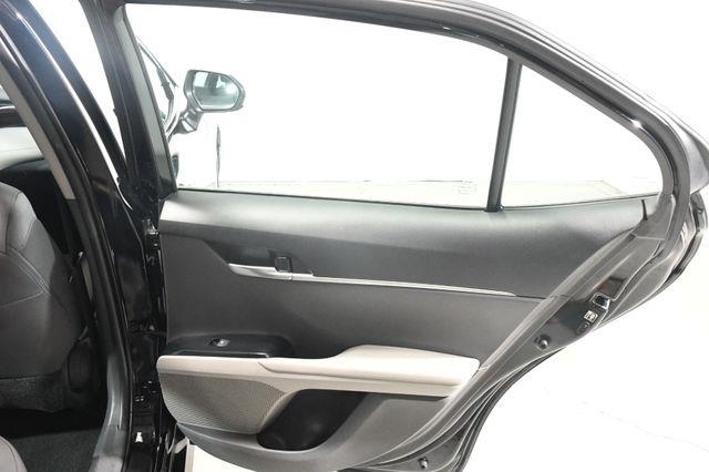 2018 Toyota Camry LE photo