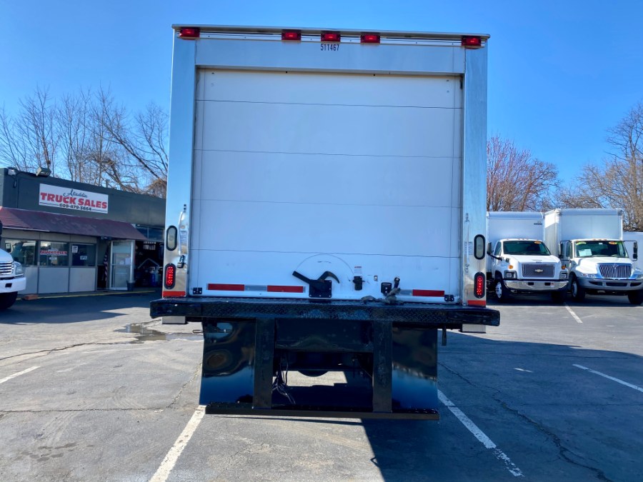 2013 Hino 258/268 truck photo