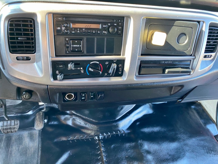 2013 Hino 258/268 truck photo