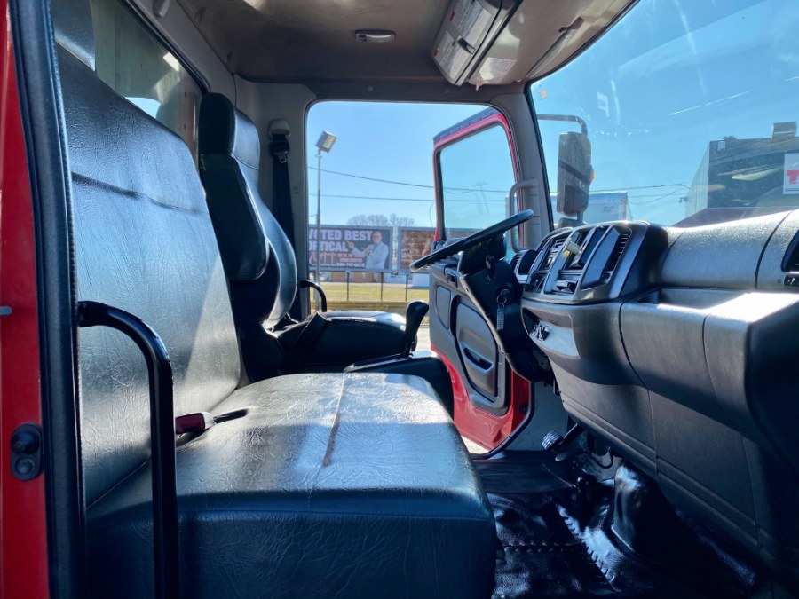 2013 Hino 258/268 truck photo