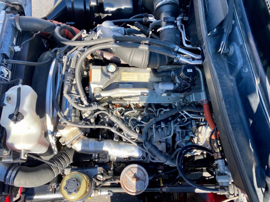 2013 Hino 258/268 truck photo
