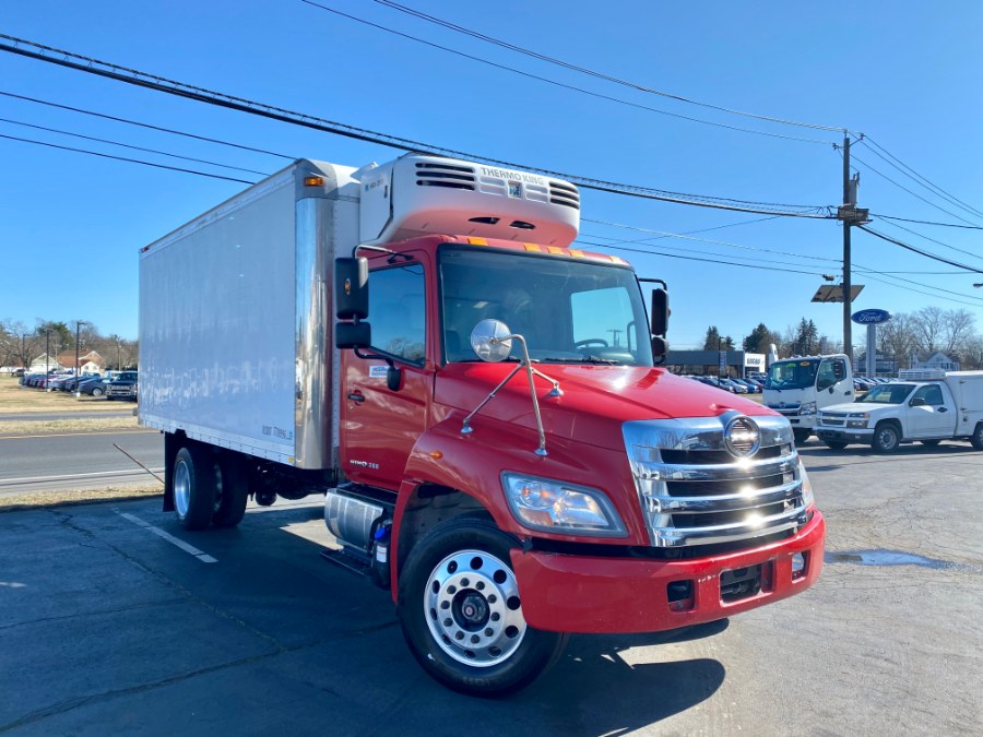 2013 Hino 258/268 truck photo
