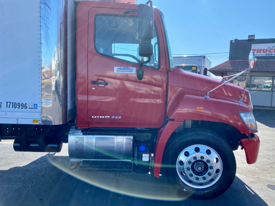 2013 Hino 258/268 truck photo