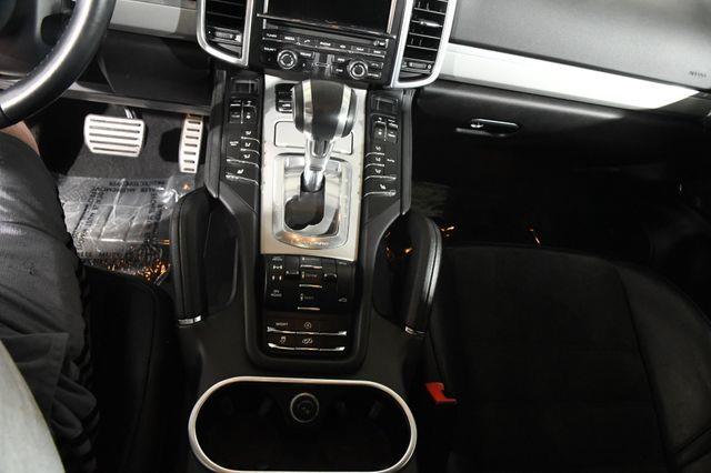2014 Porsche Cayenne GTS photo