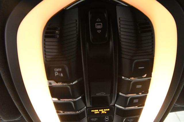 2014 Porsche Cayenne GTS photo