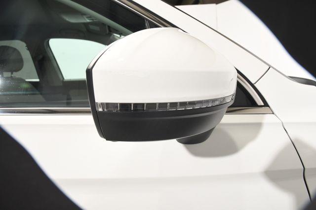 2018 Volkswagen Tiguan S photo