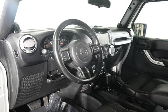 2012 Jeep Wrangler Sahara photo