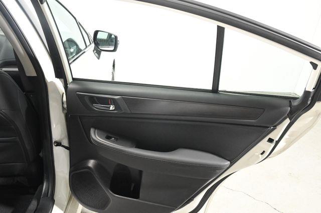 2016 Subaru Legacy 2.5i Limited w/ Eye Sight/ Nav photo