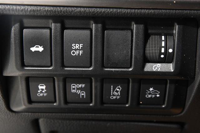 2016 Subaru Legacy 2.5i Limited w/ Eye Sight/ Nav photo