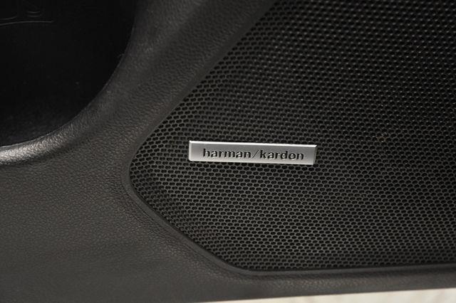 2016 Subaru Legacy 2.5i Limited w/ Eye Sight/ Nav photo