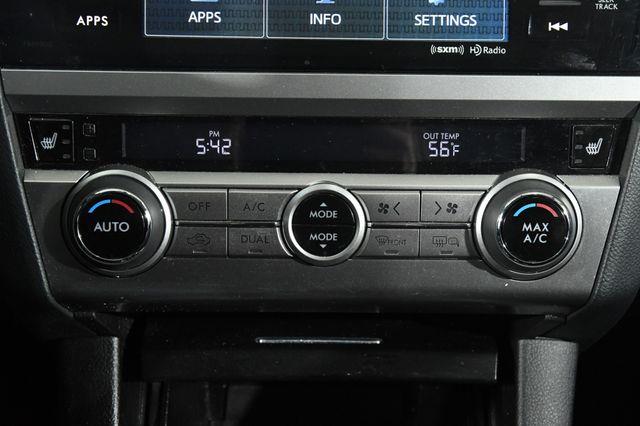 2016 Subaru Legacy 2.5i Limited w/ Eye Sight/ Nav photo