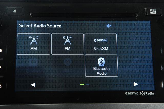 2016 Subaru Legacy 2.5i Limited w/ Eye Sight/ Nav photo