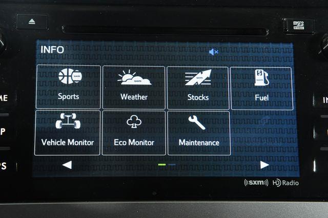 2016 Subaru Legacy 2.5i Limited w/ Eye Sight/ Nav photo