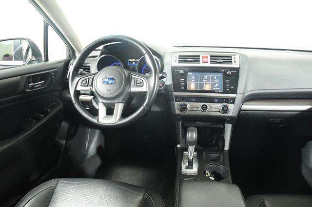 2016 Subaru Legacy 2.5i Limited w/ Eye Sight/ Nav photo