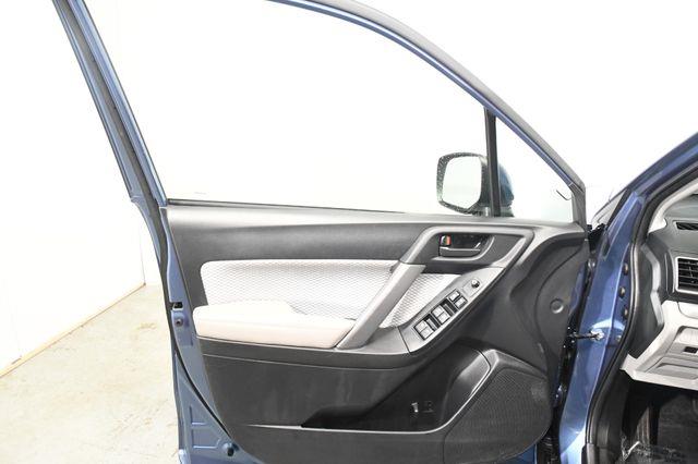 2017 Subaru Forester Premium w/ Sunroof/ Heated Sea photo