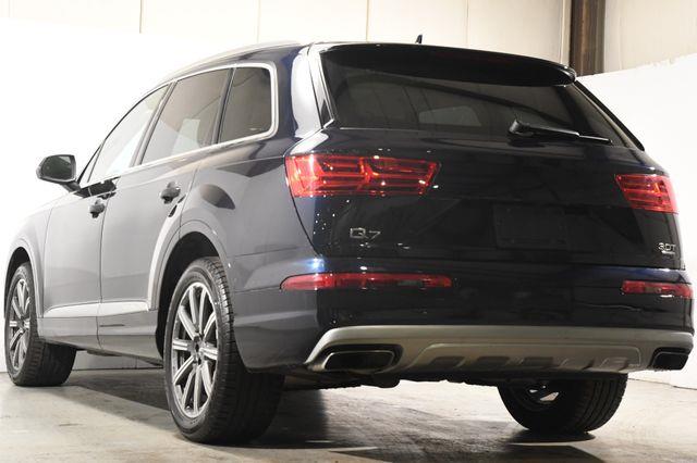 2017 Audi Q7 Premium Plus photo